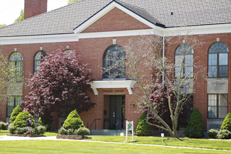 Photo of the Exterior of Holman Library