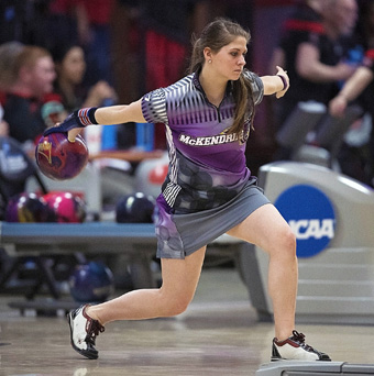 Jessica Mellott '18 Bowling