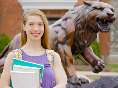 Photo of Mariah Logan '16