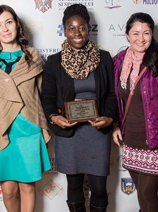 Rosza Brown '11